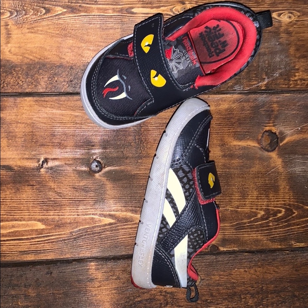 Reebok Ventureflex Critter Feet Shoes For Boys